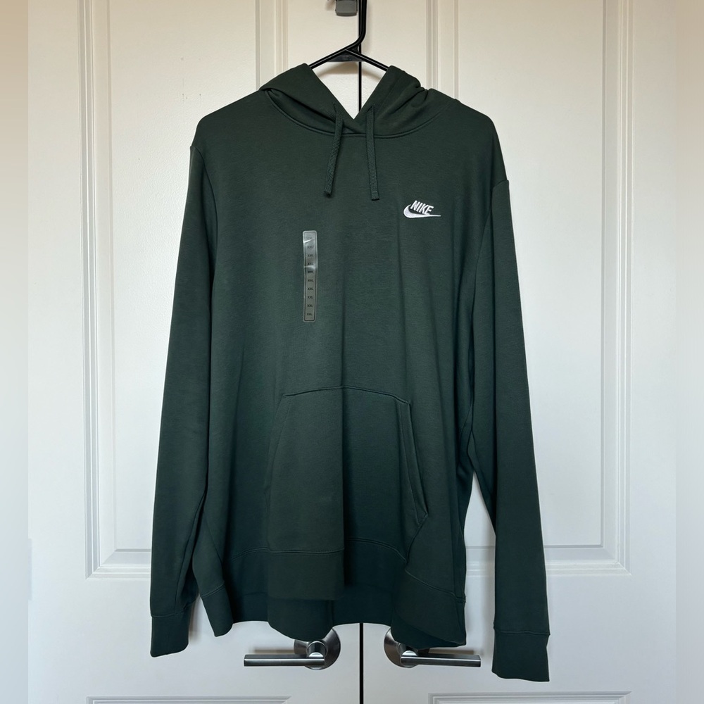 Nike Women’s XXL Green Pullover Hoodie